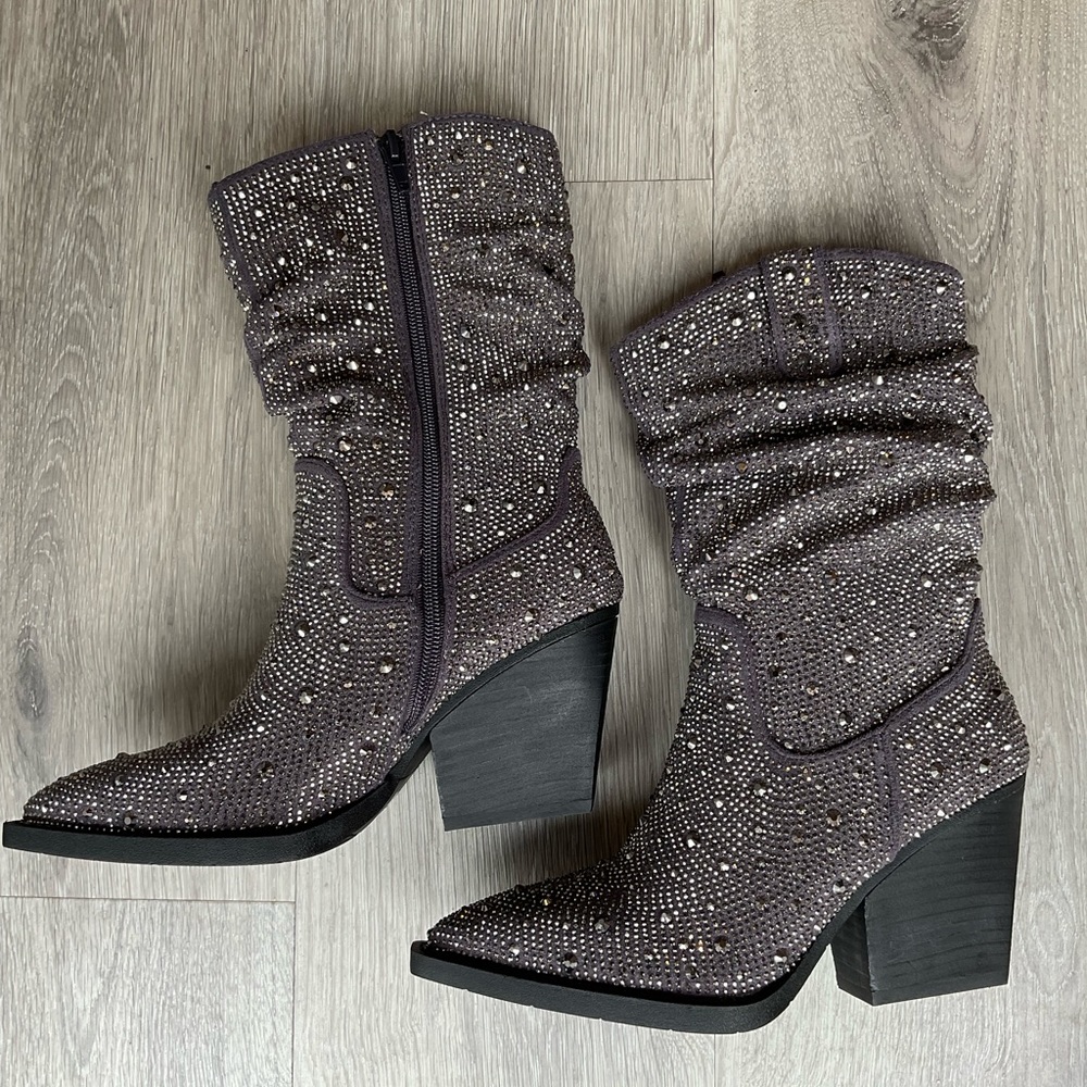 Grey rhinestone slouch boots. Inside zipper for easy on/off TTS Very G brand